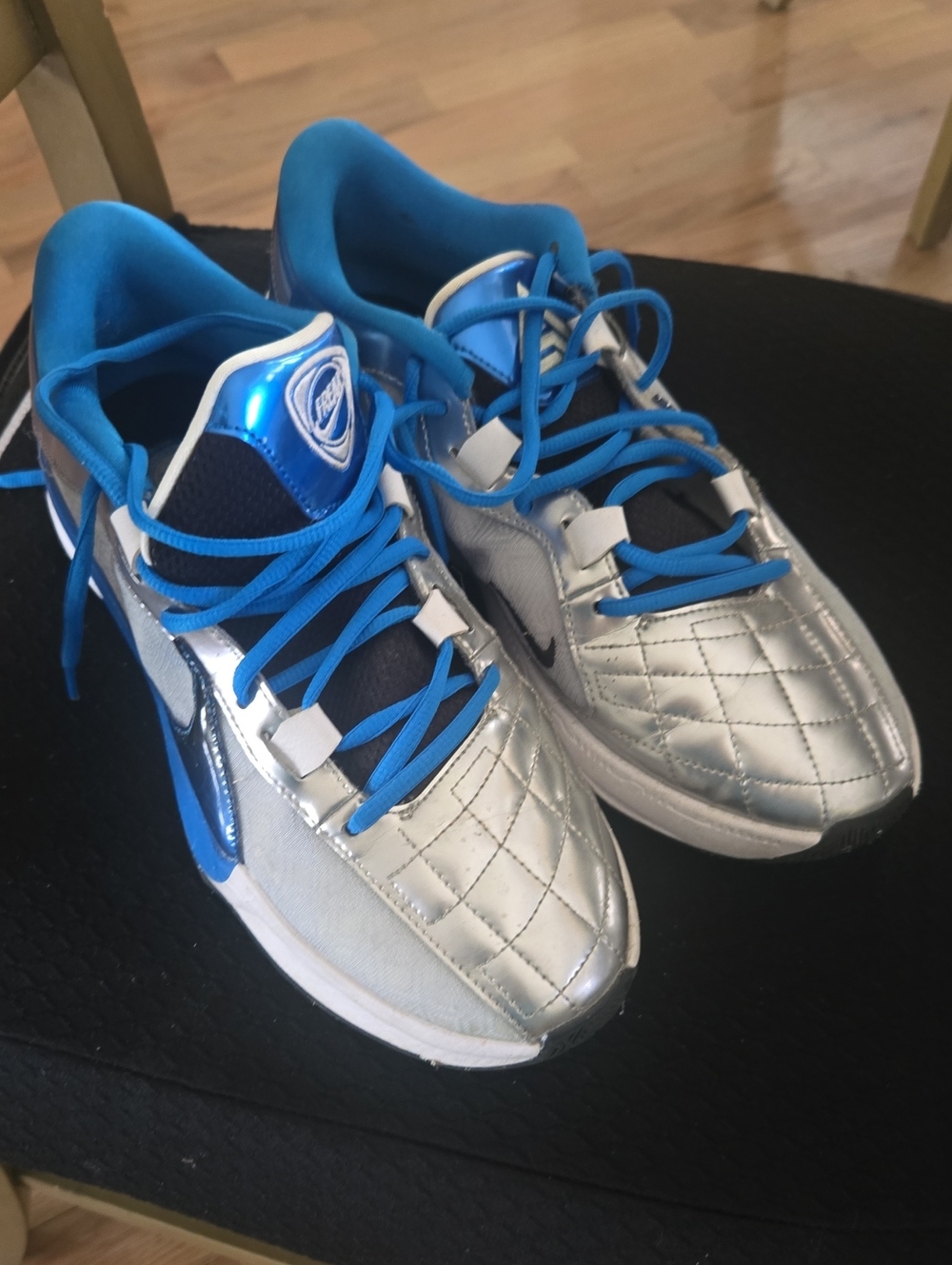 Men's Silver & Blue Athletic Sneakers - Sports Shoes